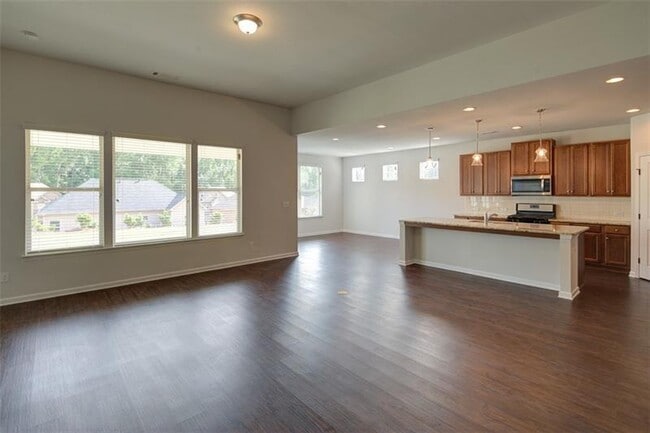 Building Photo - 5245 Echos Cove