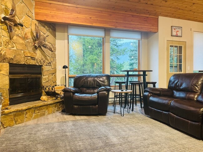 Building Photo - Big Sky Furnished Condo