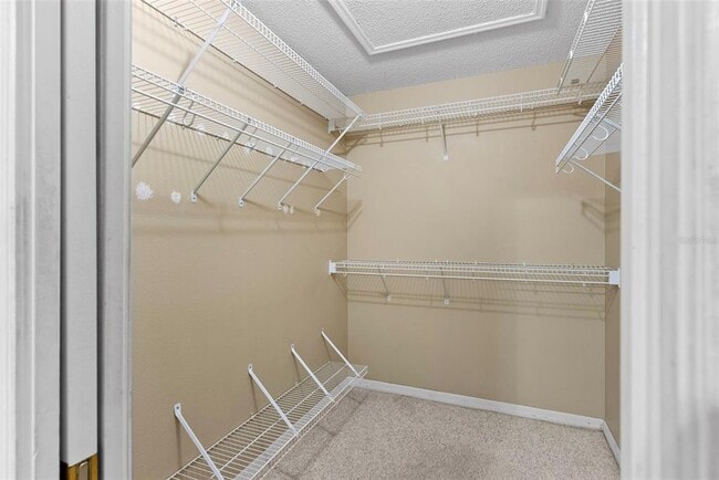 Building Photo - 212 Bent Oak Loop
