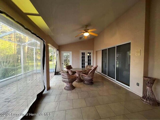 Building Photo - 9448 Tooke Shore Dr