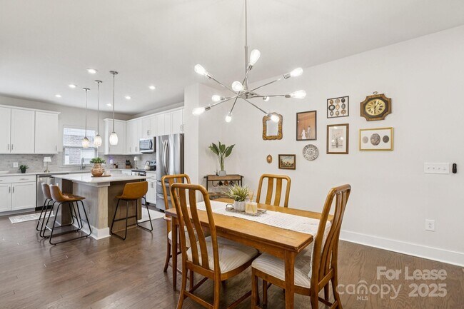 Building Photo - 12106 Brooklyn Ave