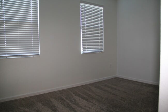 Building Photo - 2509 Relaxing Ln