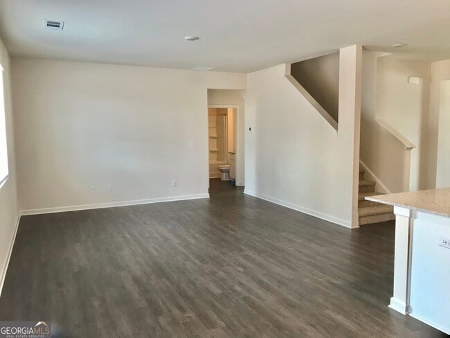 Building Photo - 133 Rapps Ave