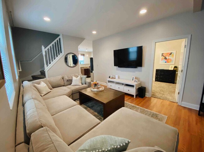 Building Photo - 1812 Carrollton Ave