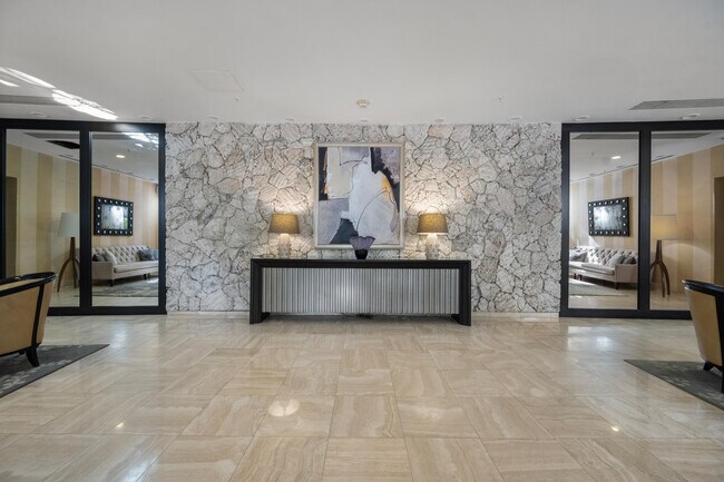 Building Photo - 2450 Presidential Way