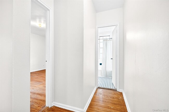 Building Photo - 770 Bronx River Rd