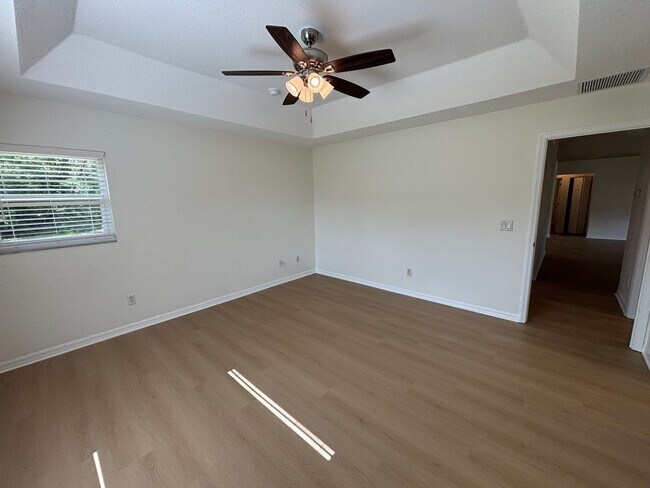 Building Photo - Emerald Point - Southwest Ocala | 3/2 1577 sqft