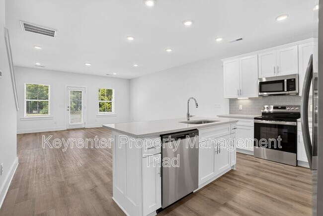 Building Photo - 3703 Bridleton Ridge Trail