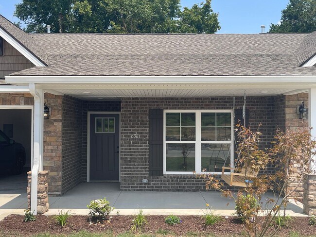 Building Photo - 636 Snowflower Cir