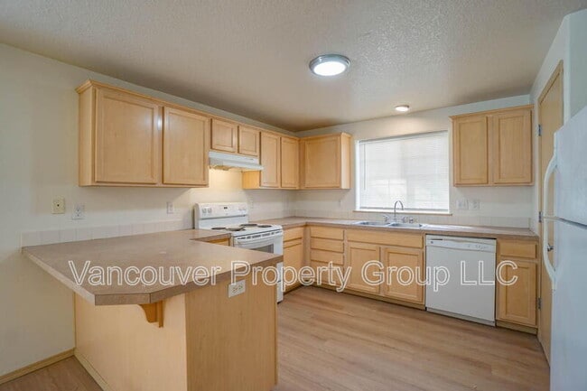 Building Photo - 1100 W 30th St