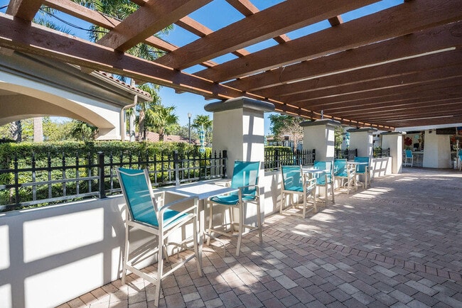 Building Photo - 318 September St