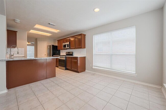 Building Photo - 5731 Afton Ridge Ln
