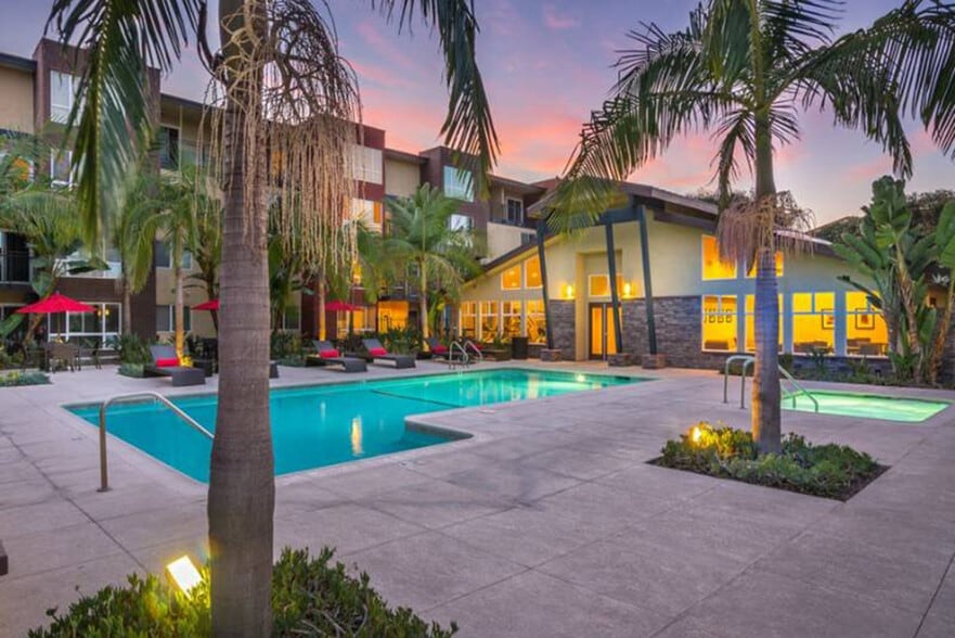 Building Photo - 28130 Peacock Ridge Dr