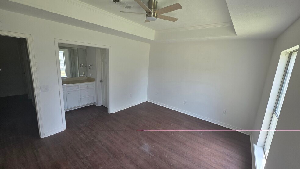 Building Photo - 288 Planters Grv