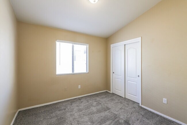 Building Photo - 7016 W Dupont Way