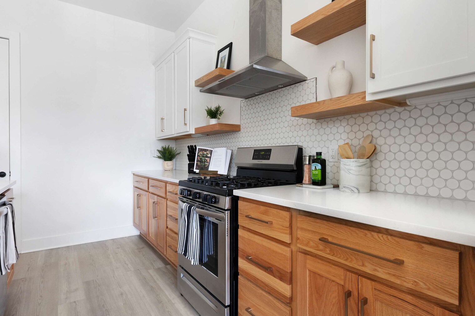 Building Photo - 915 Ramsey St