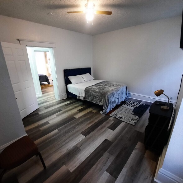 Building Photo - 756 Sullivant Ave