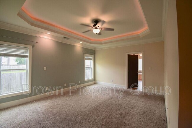 Building Photo - 4025 Fallberry Dr
