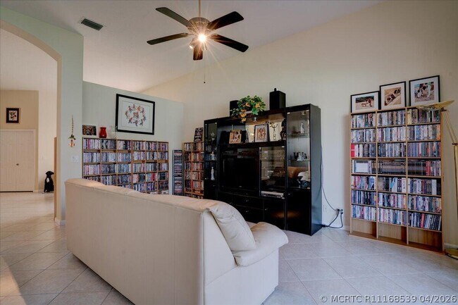 Building Photo - 15323 Fiorenza Cir