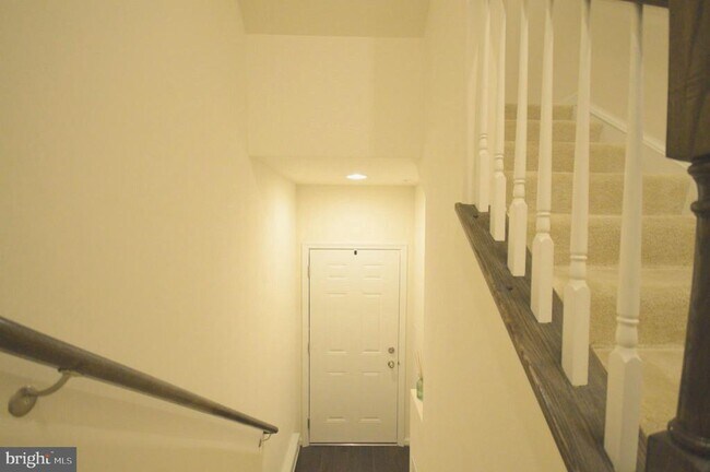 Building Photo - 8017 Greenbelt Station Pkwy