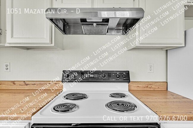 Building Photo - 1051 Mazatlan Cir