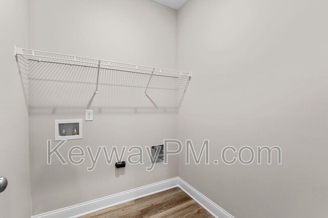 Building Photo - 2051 Denmark Ave SE