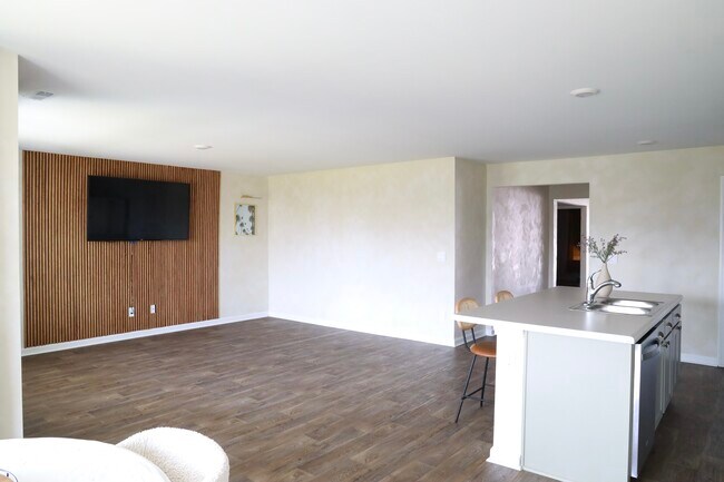 Building Photo - 1146 King Eider Wy