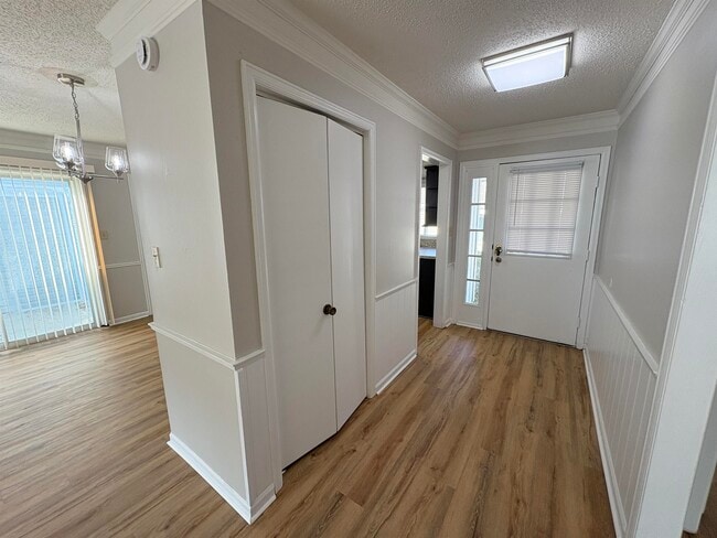 Building Photo - 1346 Terrace St