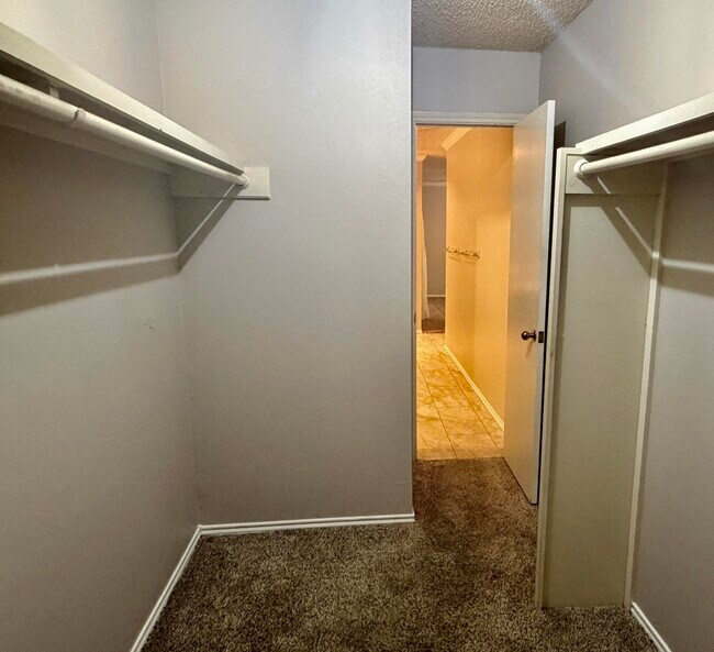 Building Photo - 3315 78th St