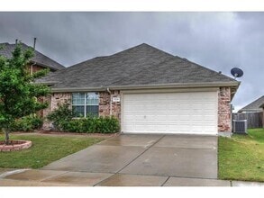 Building Photo - 3216 Chesington Dr