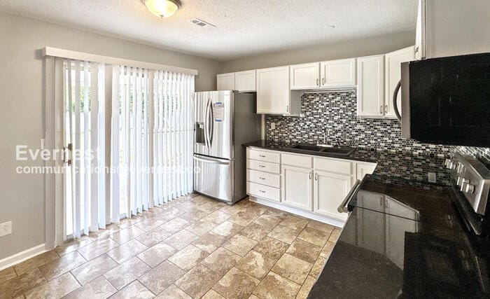 Building Photo - 14005 Glenview Dr SW