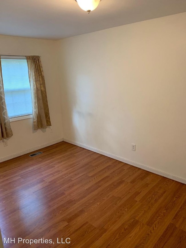 Building Photo - 3 br, 2 bath House - 8841 Trimble Way