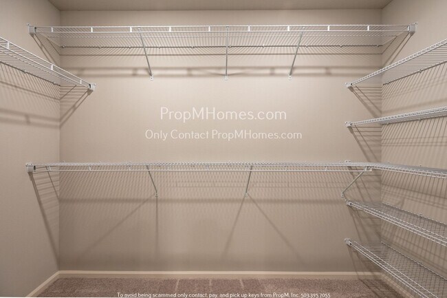 Building Photo - 1122 McCallum Ln