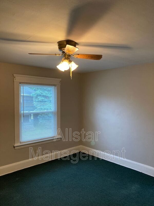 Building Photo - 10731 Elmarge Ave