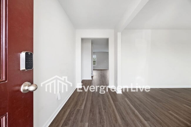 Building Photo - Coming Soon!