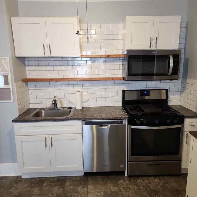 Building Photo - 1010 Wayburn St