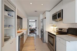 Building Photo - 134 Elysian Way NW