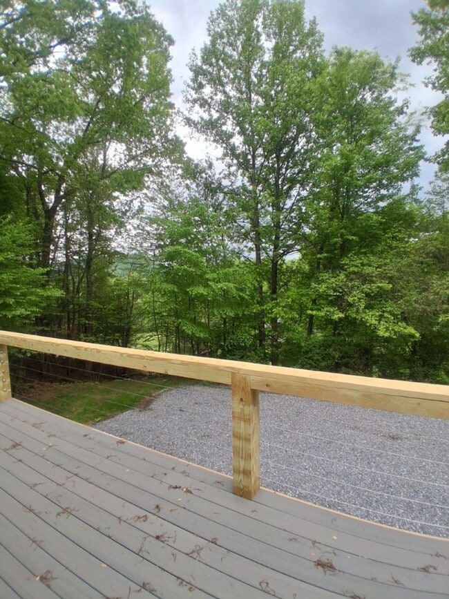 Building Photo - $1,800 - 2 Bedroom 2 Bathroom Newly Renova...