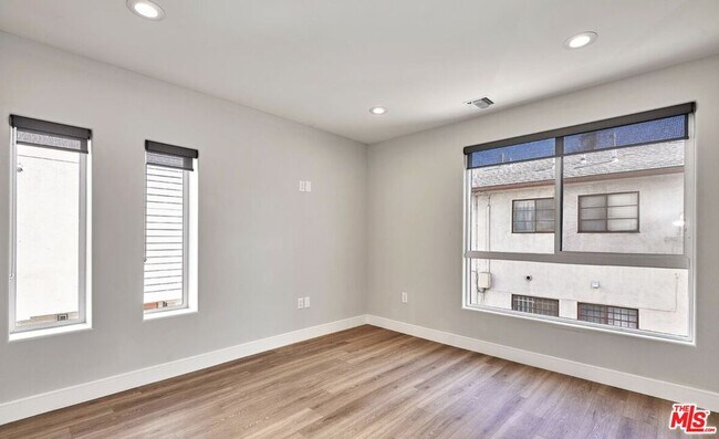 Building Photo - 4507 Lomita St