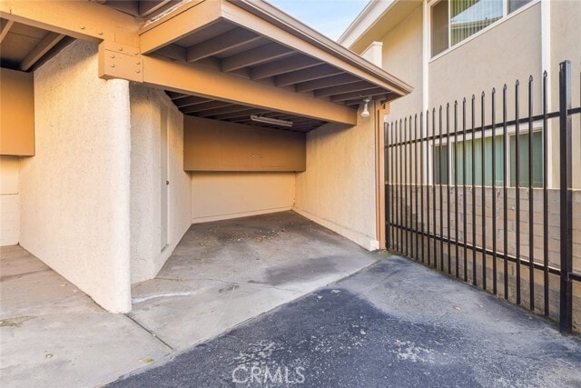 Building Photo - 3010 Montrose Ave