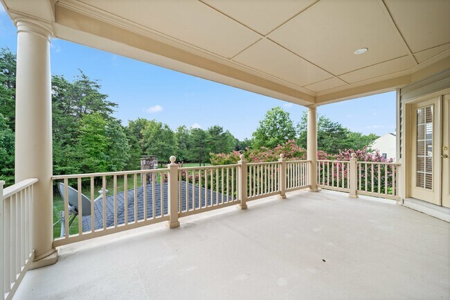 Building Photo - 27556 Paddock Trail Pl