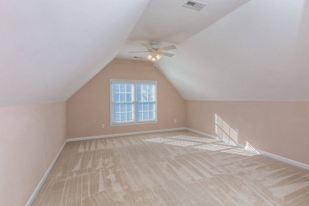 Building Photo - 917 Alba Rose Ave