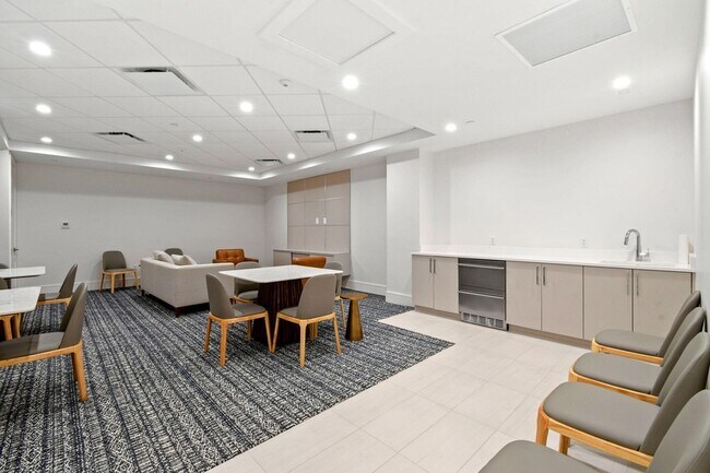 Building Photo - 1 S Coastal Way