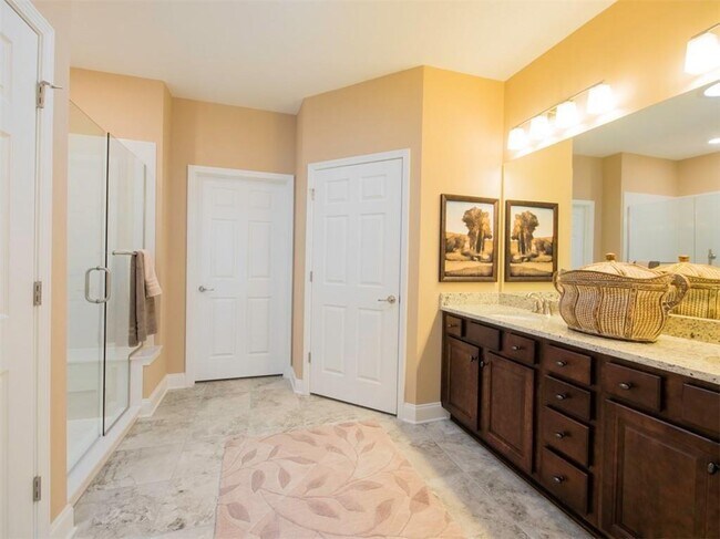 Building Photo - 3462 Lindenridge Cir
