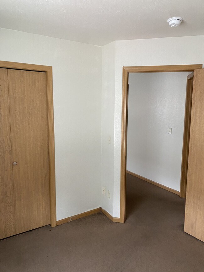 Building Photo - 374 Johnston