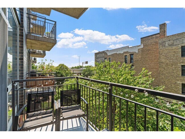 Building Photo - 730 N 4th St