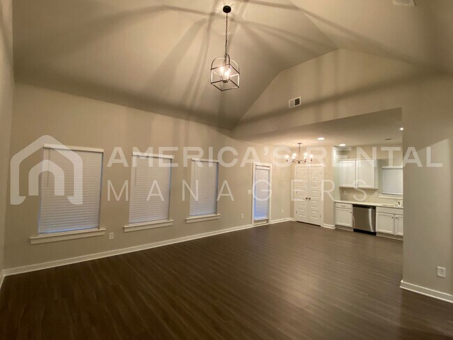 Building Photo - Home for Rent in Clanton, AL!!! View with 48 Hours Notice!