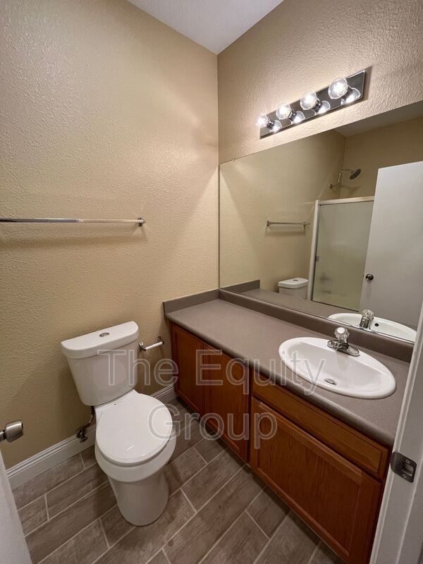 Building Photo - 148 N Boise Ct