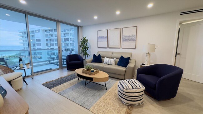 Building Photo - 5161 Collins Ave