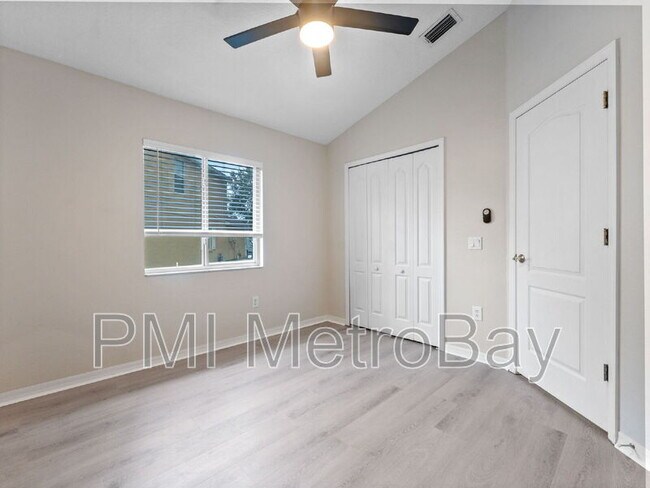 Building Photo - 1424 Firewheel Dr